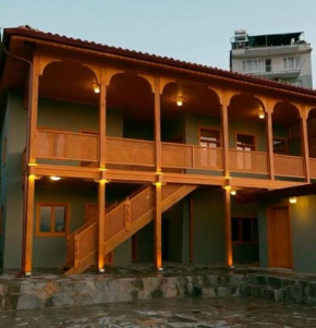 Tarihi ahsap konak